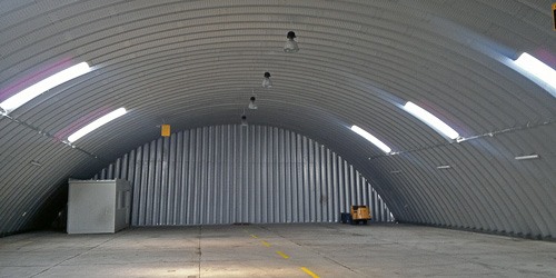 Technika hangarów - lekki hangar łukowy TG Hangars - bez ocieplenia